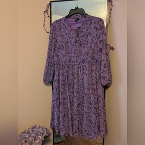 NWT Torrid Grape Purple and Black Floral Pattern Lined Chiffon Midi Length Dress